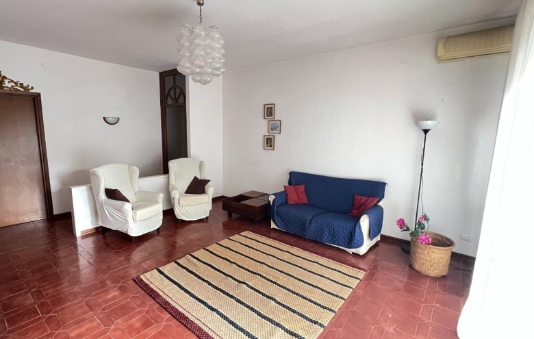 Appartamento in vendita a Massa