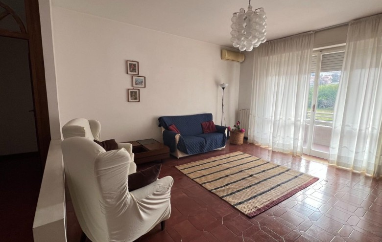 Appartamento in vendita a Massa