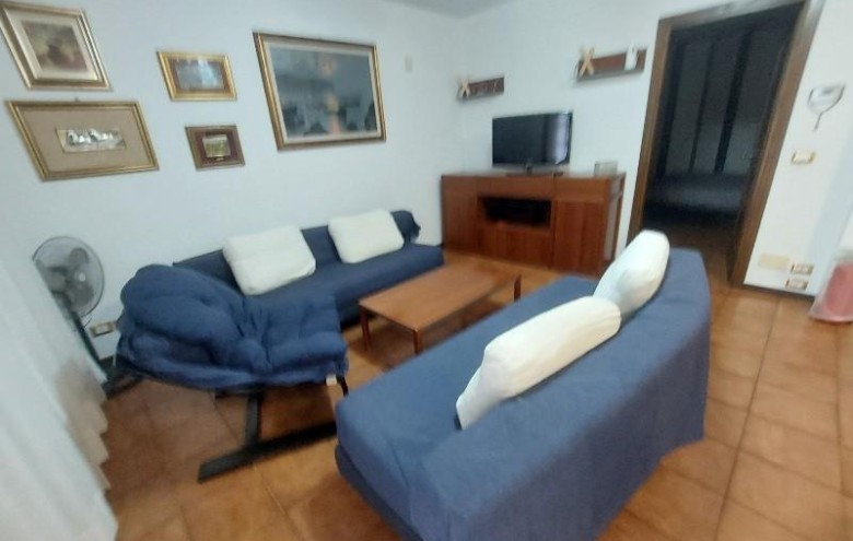 Bifamiliare in vendita a Massa