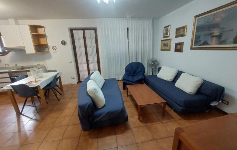 Bifamiliare in vendita a Massa