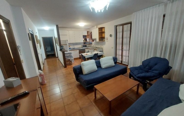 Bifamiliare in vendita a Massa