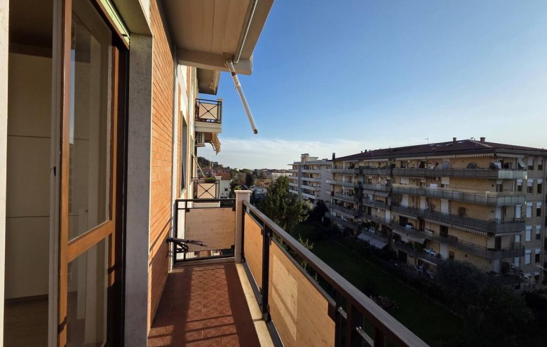 Appartamento in vendita a Massa