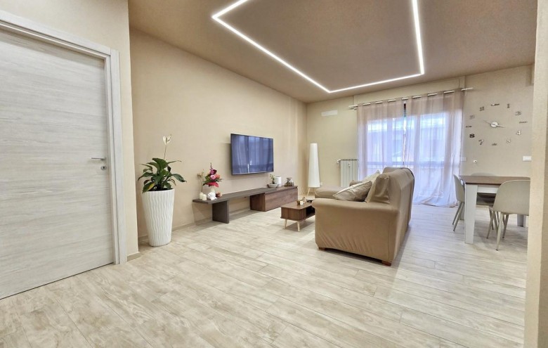 Appartamento in vendita a Massa