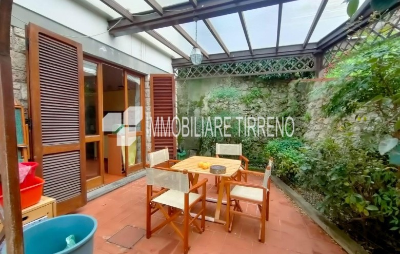 Villa singola in vendita a Massa