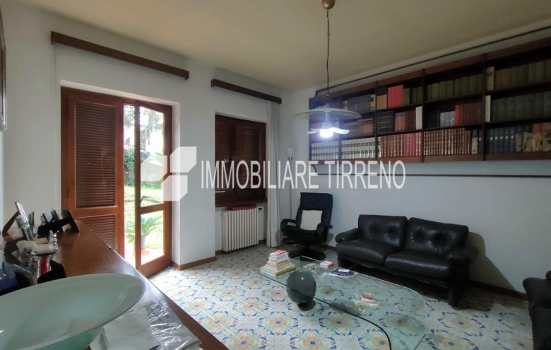 Villa singola in vendita a Massa