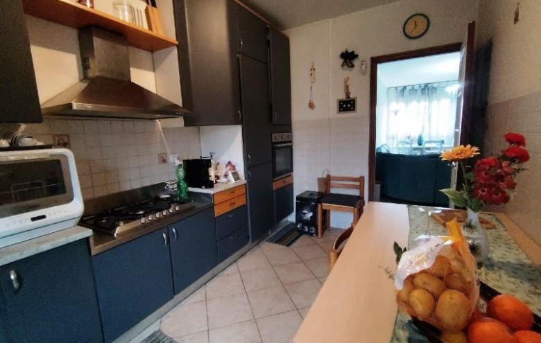 Appartamento in vendita a Carrara