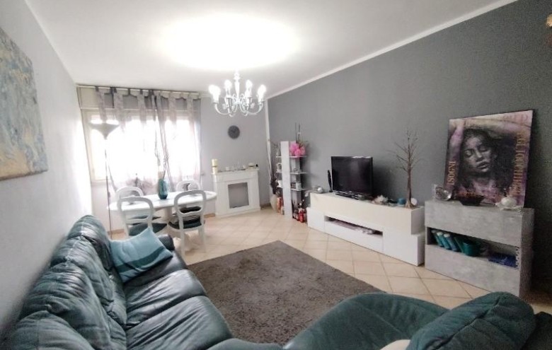 Appartamento in vendita a Carrara