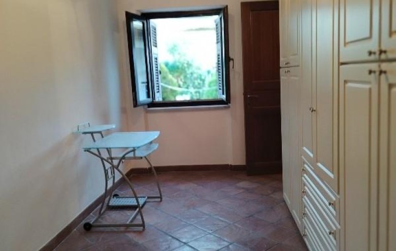 Casa semi indipendente in vendita a Carrara