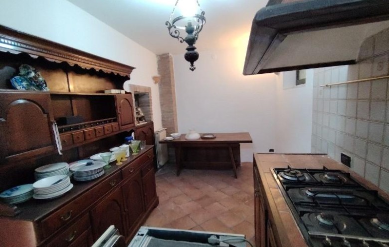 Casa semi indipendente in vendita a Carrara