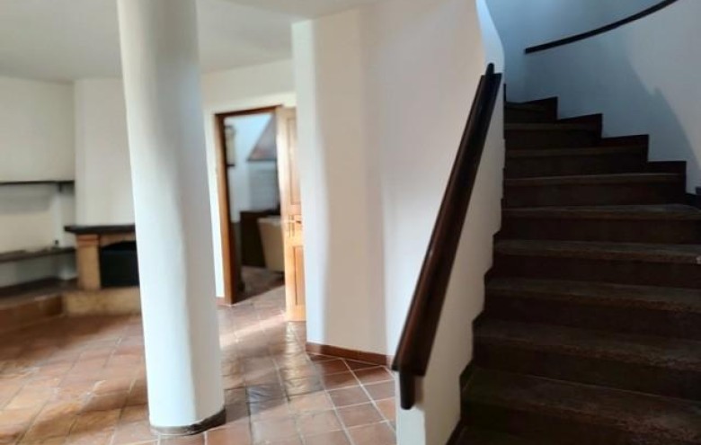 Casa semi indipendente in vendita a Carrara