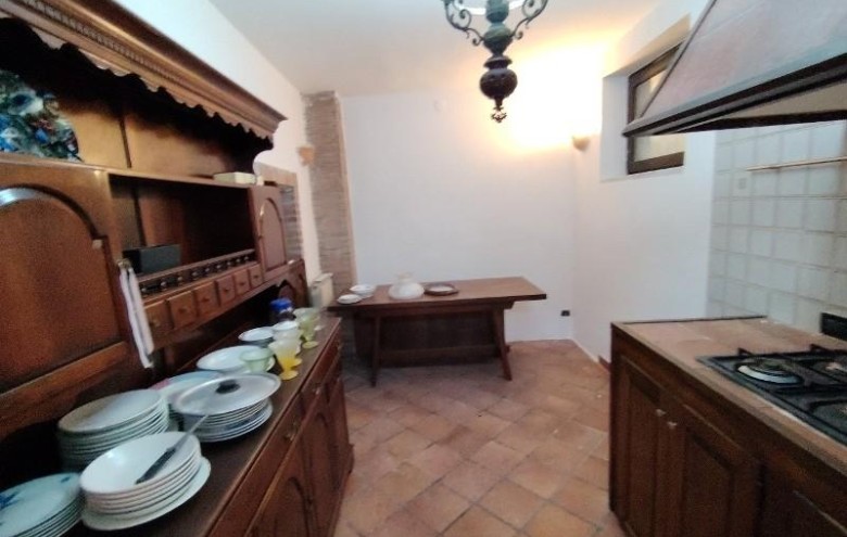 Casa semi indipendente in vendita a Carrara