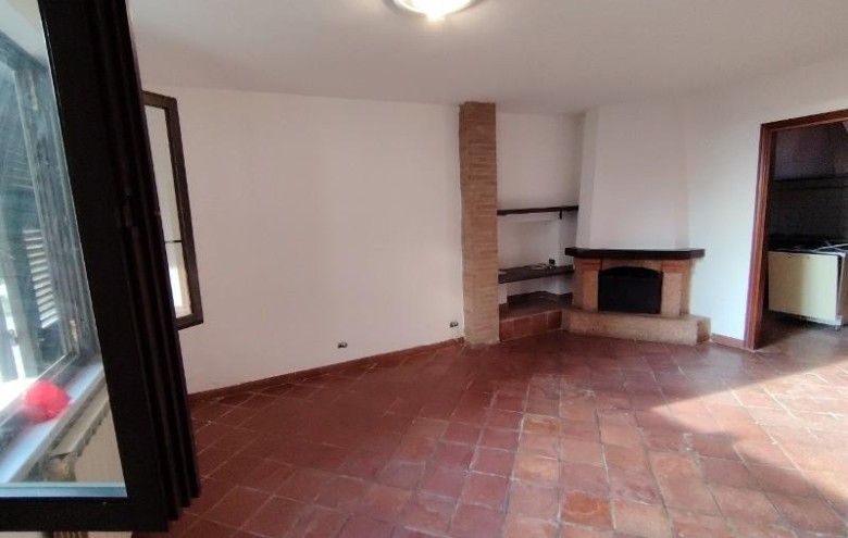 Casa semi indipendente in vendita a Carrara