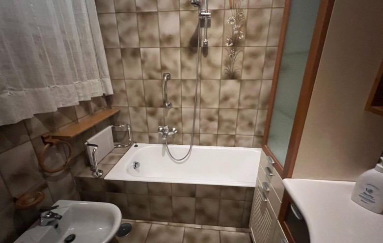 Appartamento in vendita a Carrara