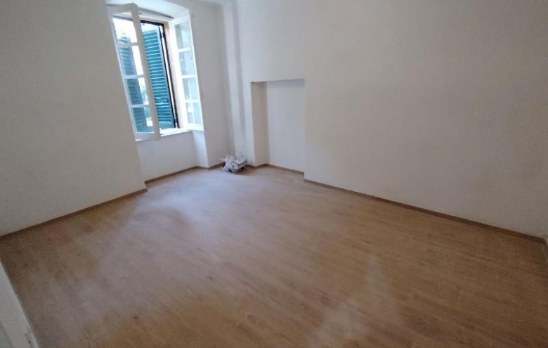 Appartamento in vendita a Massa