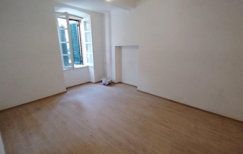 Appartamento in vendita a Massa