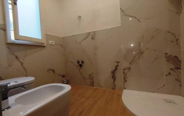 Appartamento in vendita a Massa