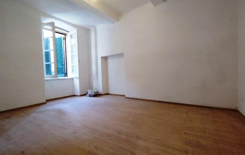 Appartamento in vendita a Massa