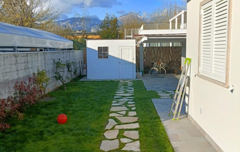 Villa singola in vendita a Massa