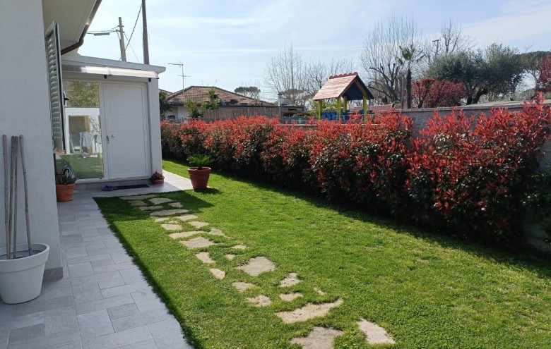 Villa singola in vendita a Massa