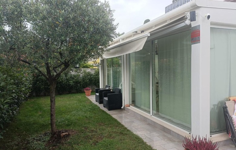 Villa singola in vendita a Massa