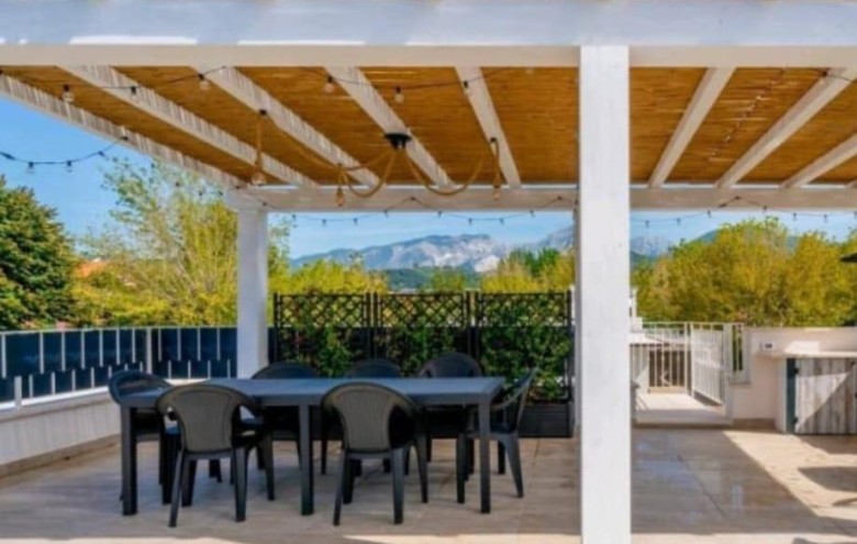 Villa singola in vendita a Massa