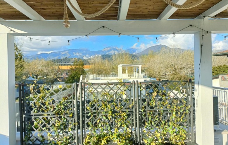 Villa singola in vendita a Massa