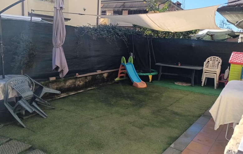 Villa singola in vendita a Massa