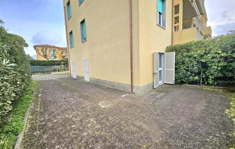 Appartamento in vendita a Massa