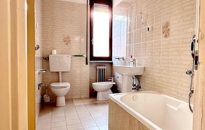 Appartamento in vendita a Massa