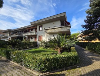 Appartamento in vendita a Ronchi