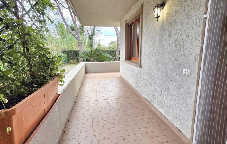 Appartamento in vendita a Massa