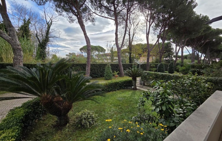 Appartamento in vendita a Massa