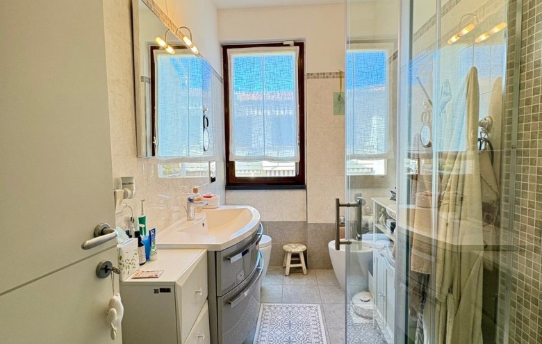 Appartamento in vendita a Massa