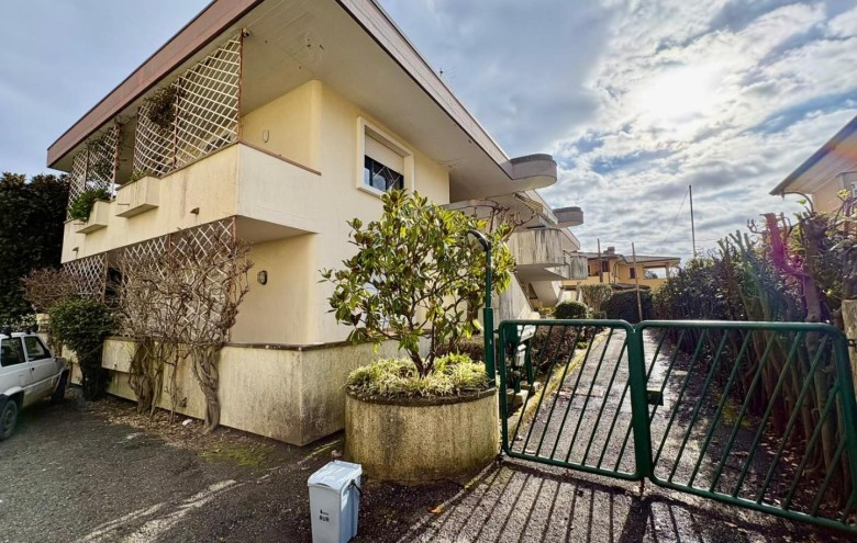 Appartamento in vendita a Massa