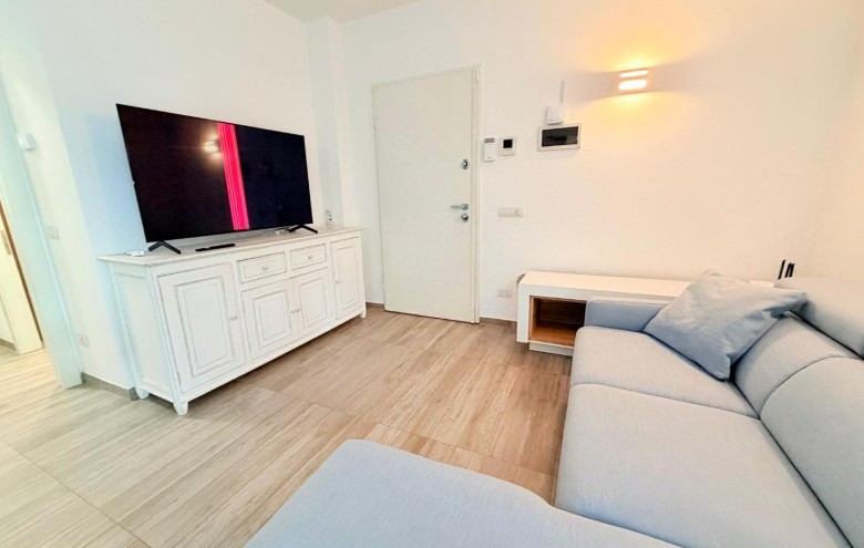 Appartamento in vendita a Montignoso