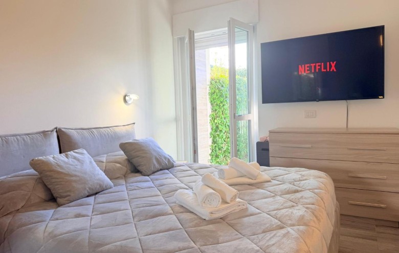 Appartamento in vendita a Montignoso