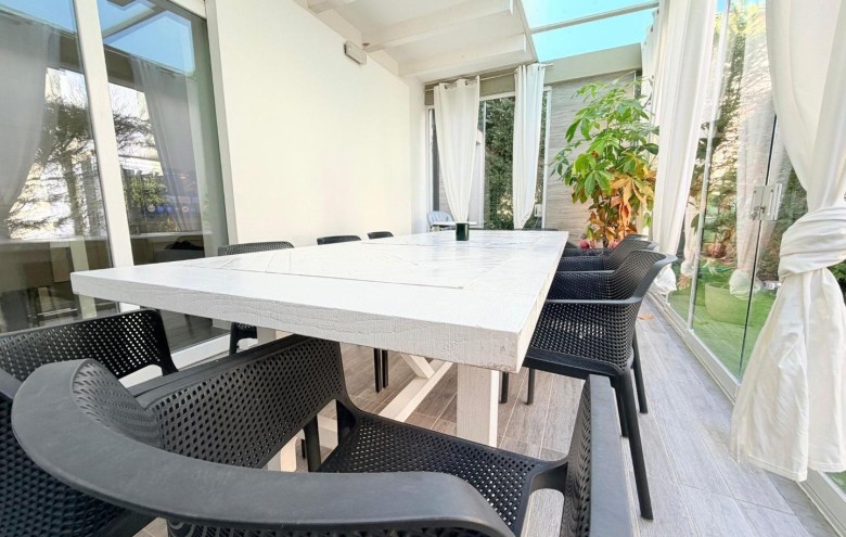 Appartamento in vendita a Montignoso