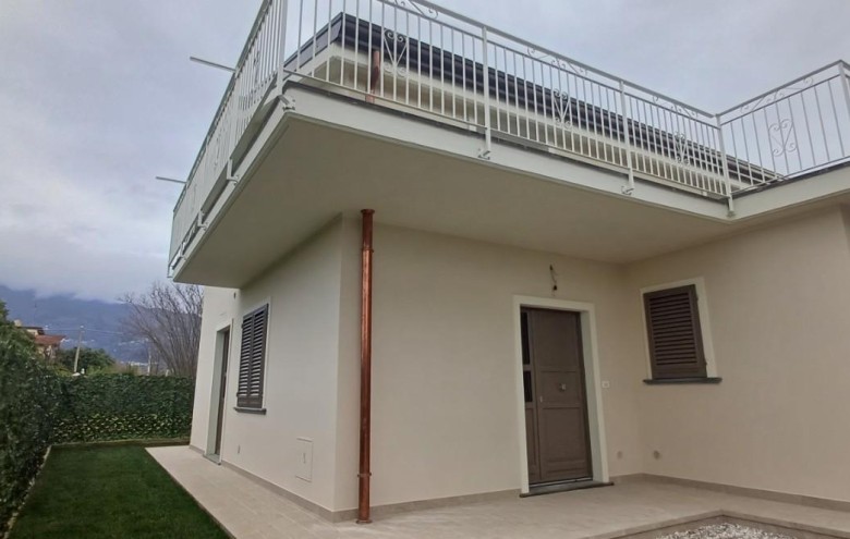 Villa singola in vendita a Massa