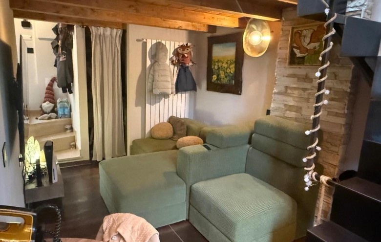 Magazzino in vendita a Massa