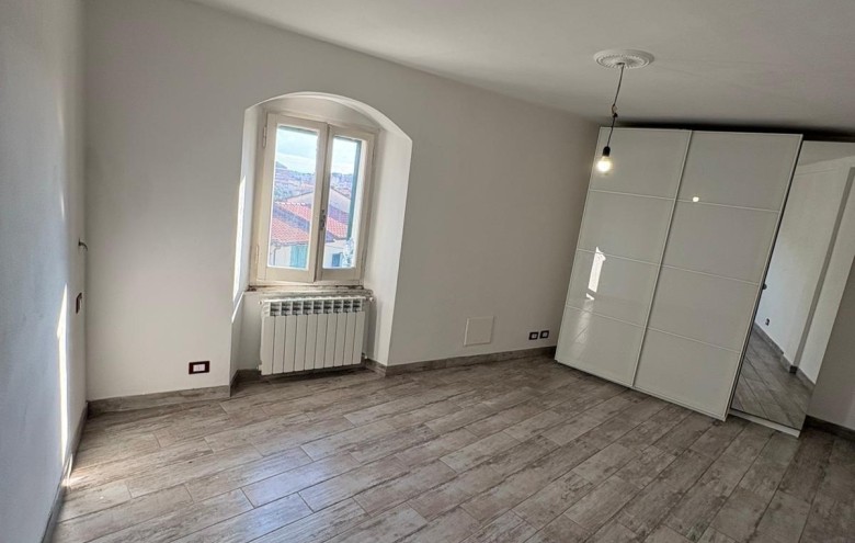 Terratetto in vendita a Massa