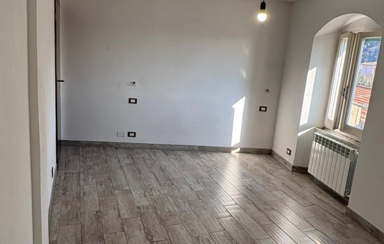 Terratetto in vendita a Massa