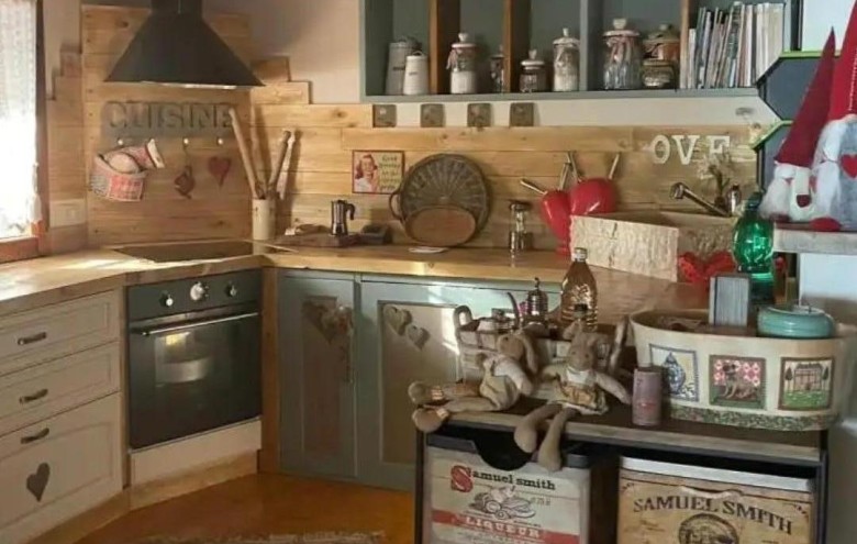 Villa singola in vendita a Montignoso