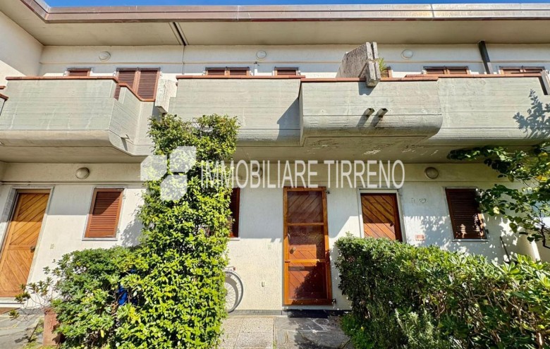 Villetta a schiera in vendita a Massa