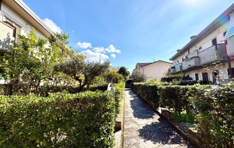 Villetta a schiera in vendita a Massa