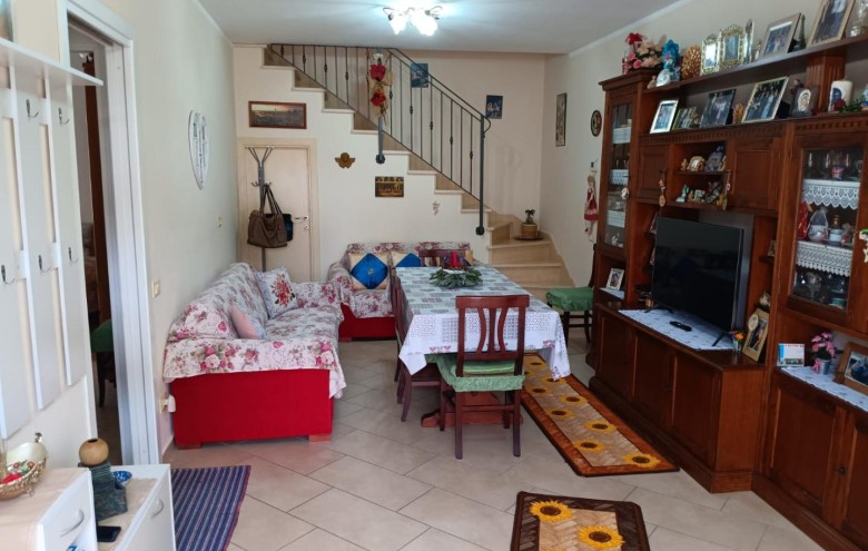 Appartamento in vendita a Massa
