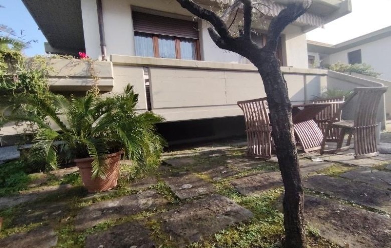 Villetta a schiera in vendita a Massa