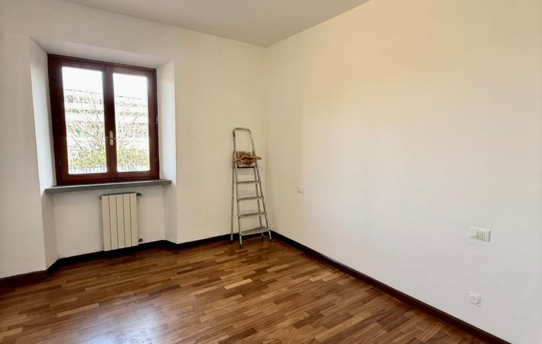 Bifamiliare in vendita a Massa