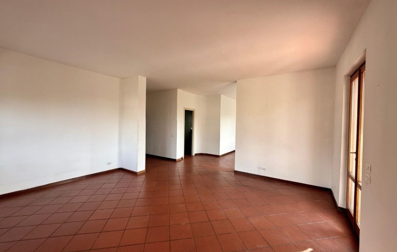 Bifamiliare in vendita a Massa