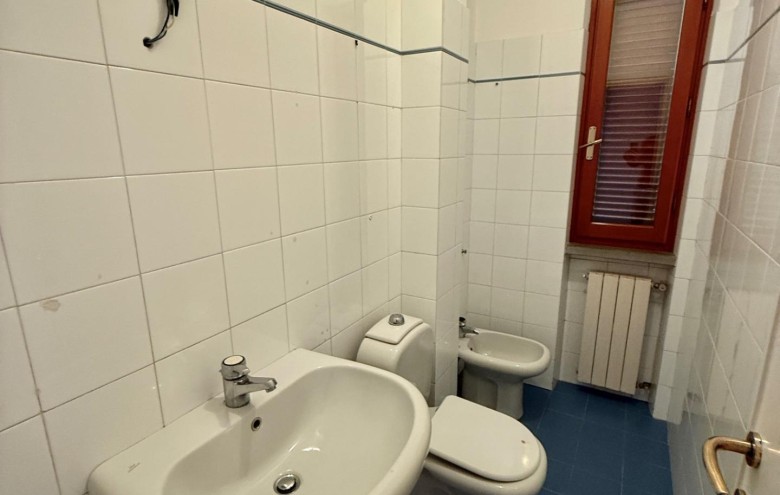 Bifamiliare in vendita a Massa