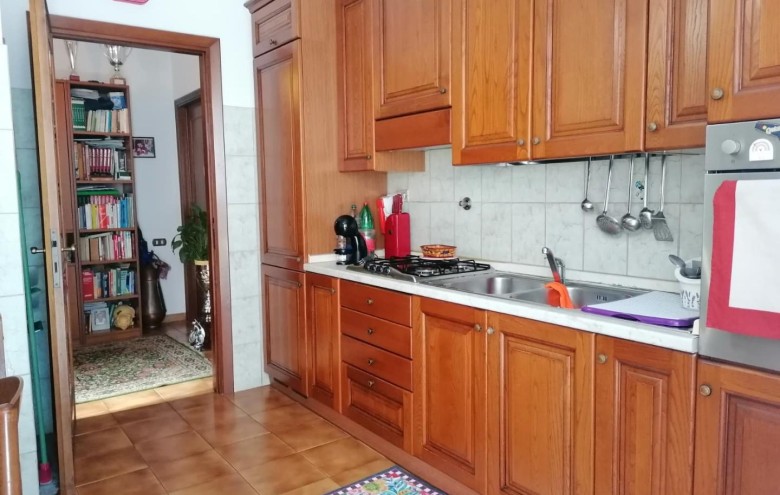 Porzione di casa in vendita a Massa